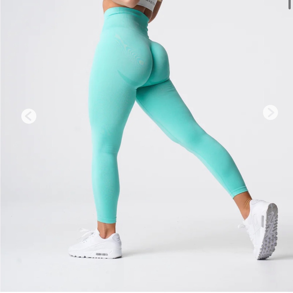 Nvgtn Curve Seamless Leggings in Mint size S